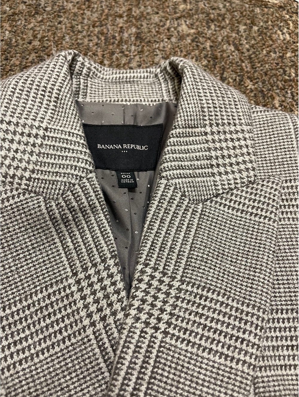 Banana Republic Women's Double-Breasted Plaid Blazer with Br - Picture 5 of 8